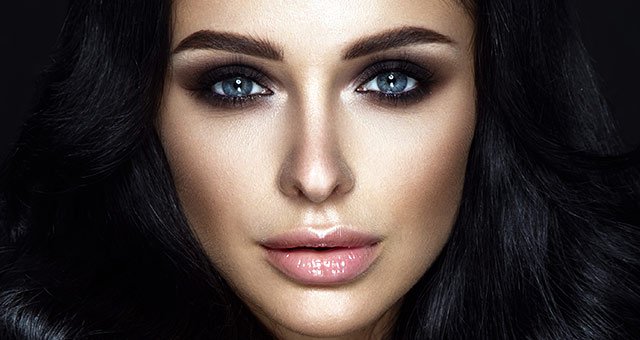 LOreal-Paris-BMAG-Article-How-to-Wear-Dark-Eye-Makeup-M.jpg