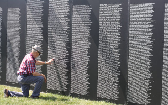 Washburn-Vietnam-Wall-640x400.jpg